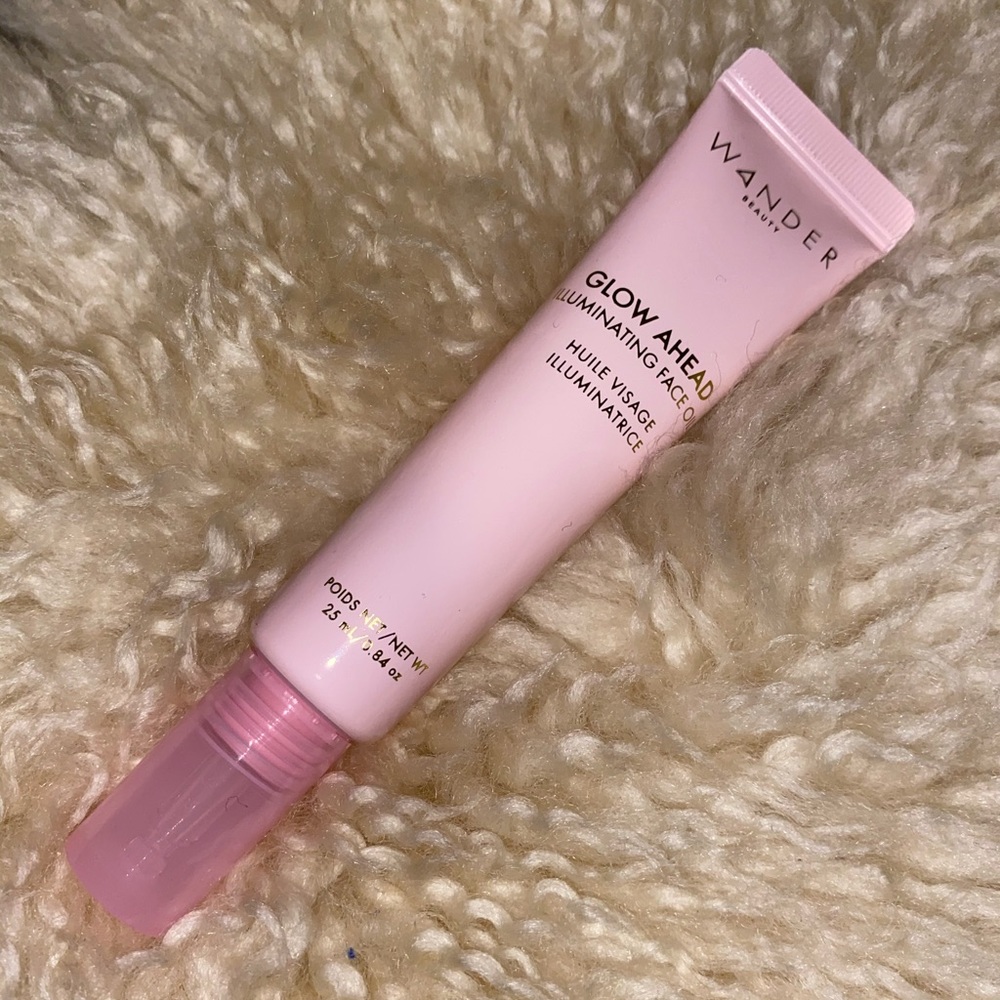 Wander Beauty: Glow Ahead Illuminating Face Oil